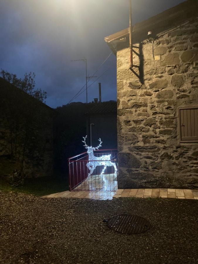 La Casina Del Prete Villa Caprese Michelangelo Exterior foto