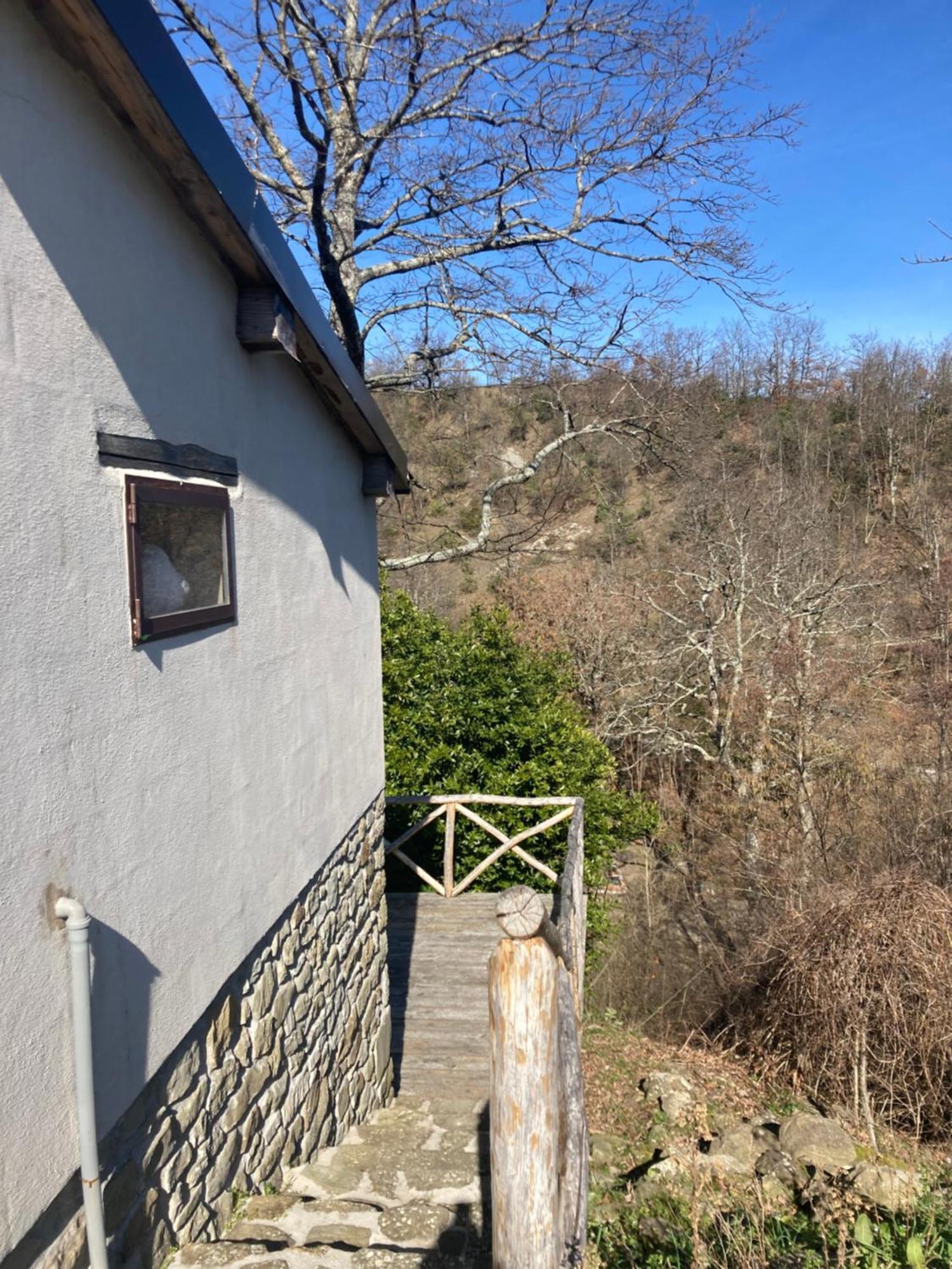 La Casina Del Prete Villa Caprese Michelangelo Exterior foto